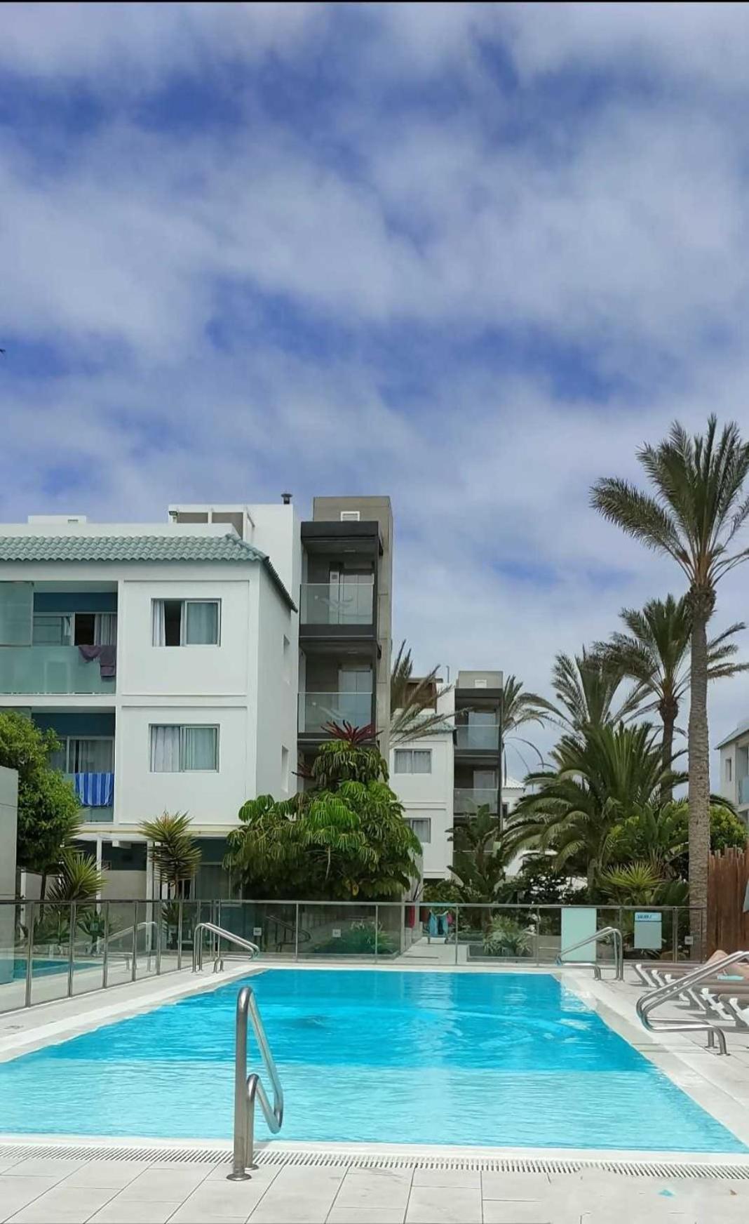Ocean Sunset Bristol Apartment Corralejo Exterior photo
